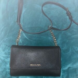 Micheal Kor’s cross body bag